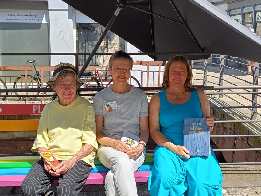 From left to the right: Ursel Mantel, Lisa Kasprowiak and Anke Scholz
