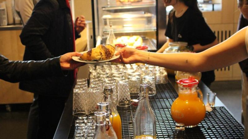 Frühstücksbuffet bei der Pre-Work-Party