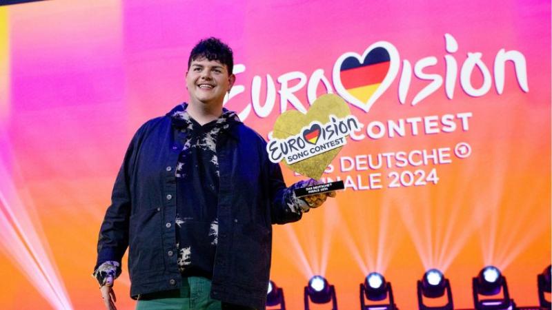 Sänger ISAAK entscheidet den Deutschen ESC-Vorentscheid 2024 für sich.